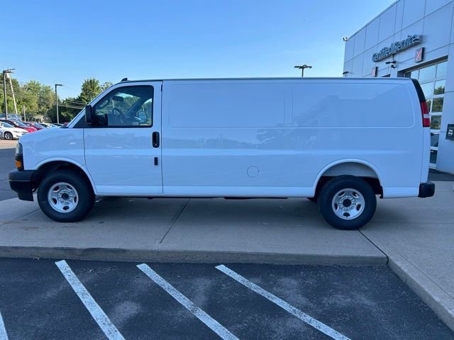 2025 Chevrolet Express Cargo Work Van - Photo 6