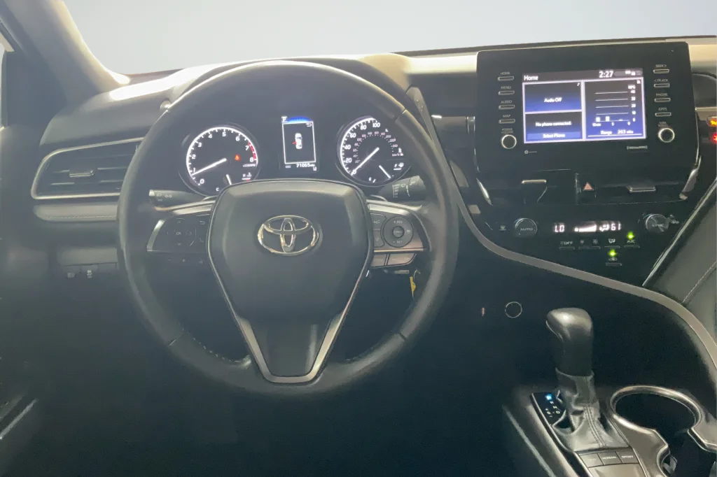 2024 Toyota Camry SE - Photo 12