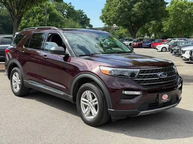 Used 2023 Red Ford XLT image 3