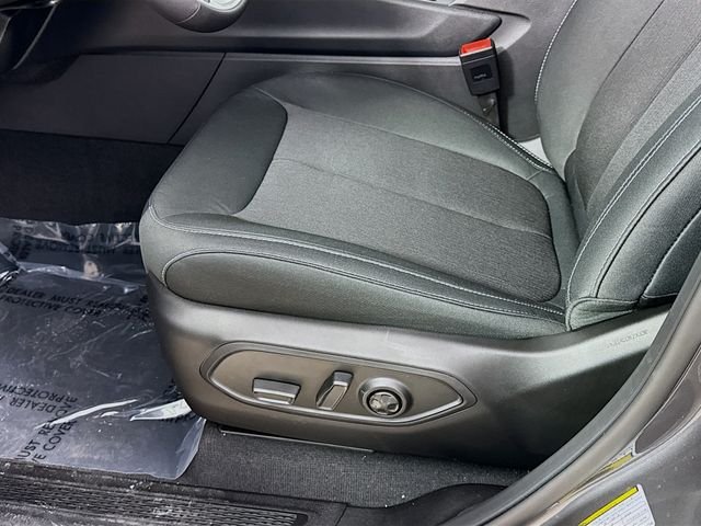 New 2025 Baltic Gray Metallic Clear-Coat Exterior Paint Jeep Laredo image 18