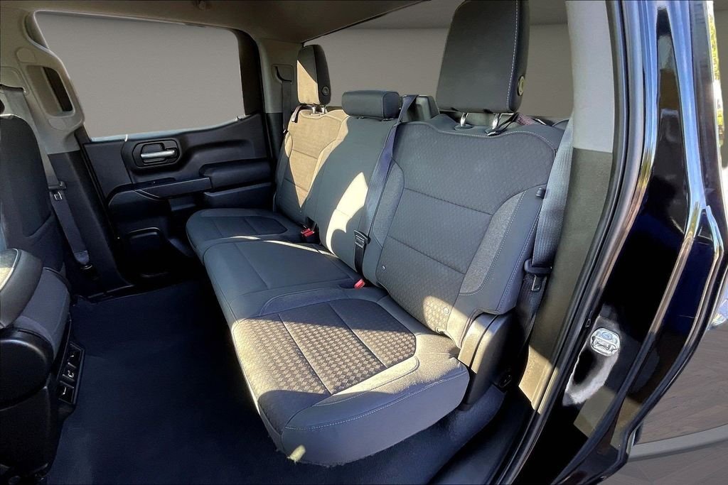 Used 2019 Black Chevrolet LT image 27