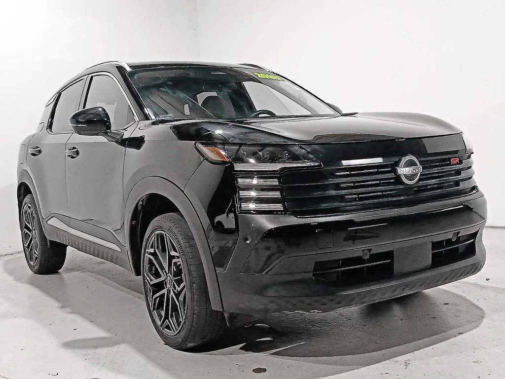 Used 2025 Black Nissan SR image 31