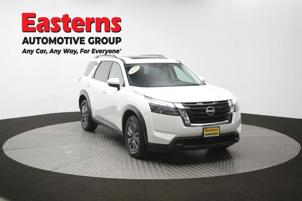 Used 2023 White Nissan SV image 53