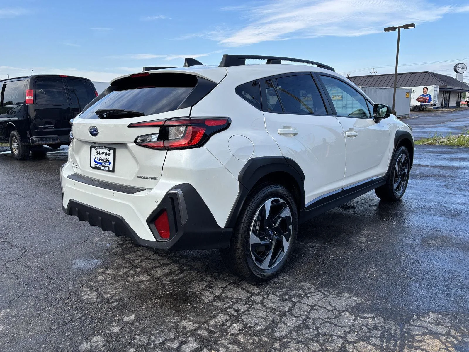 Used 2024  Subaru Limited image 7
