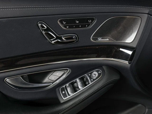 Used 2019 Black Mercedes-Benz S 560 image 28