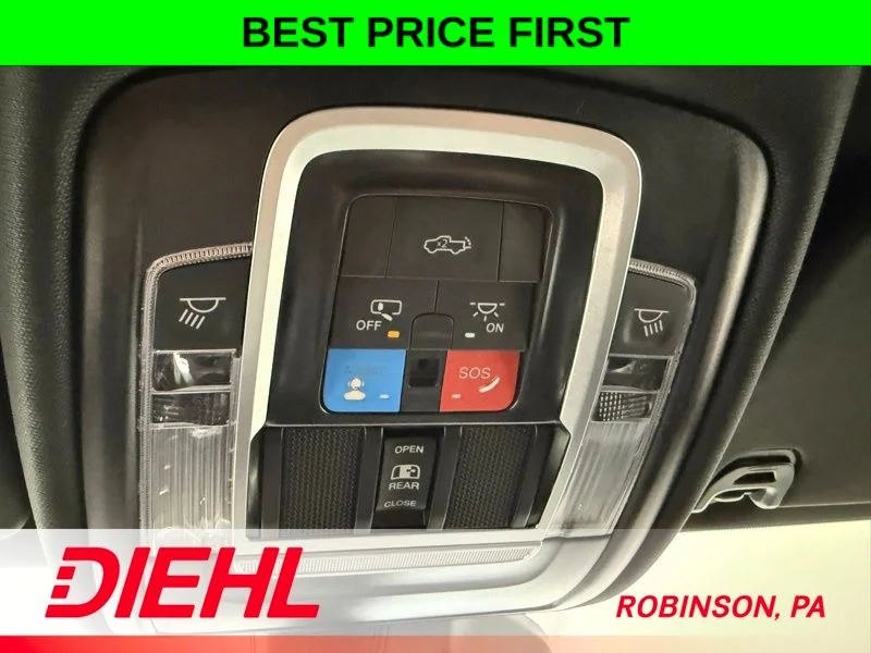 New 2026 Diamond Black Crystal Pearl-Coat Exterior Paint RAM Big Horn/Lone Star image 33