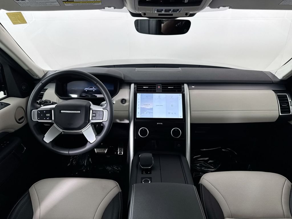 Certified Used 2025 Brown Land Rover Dynamic SE image 19