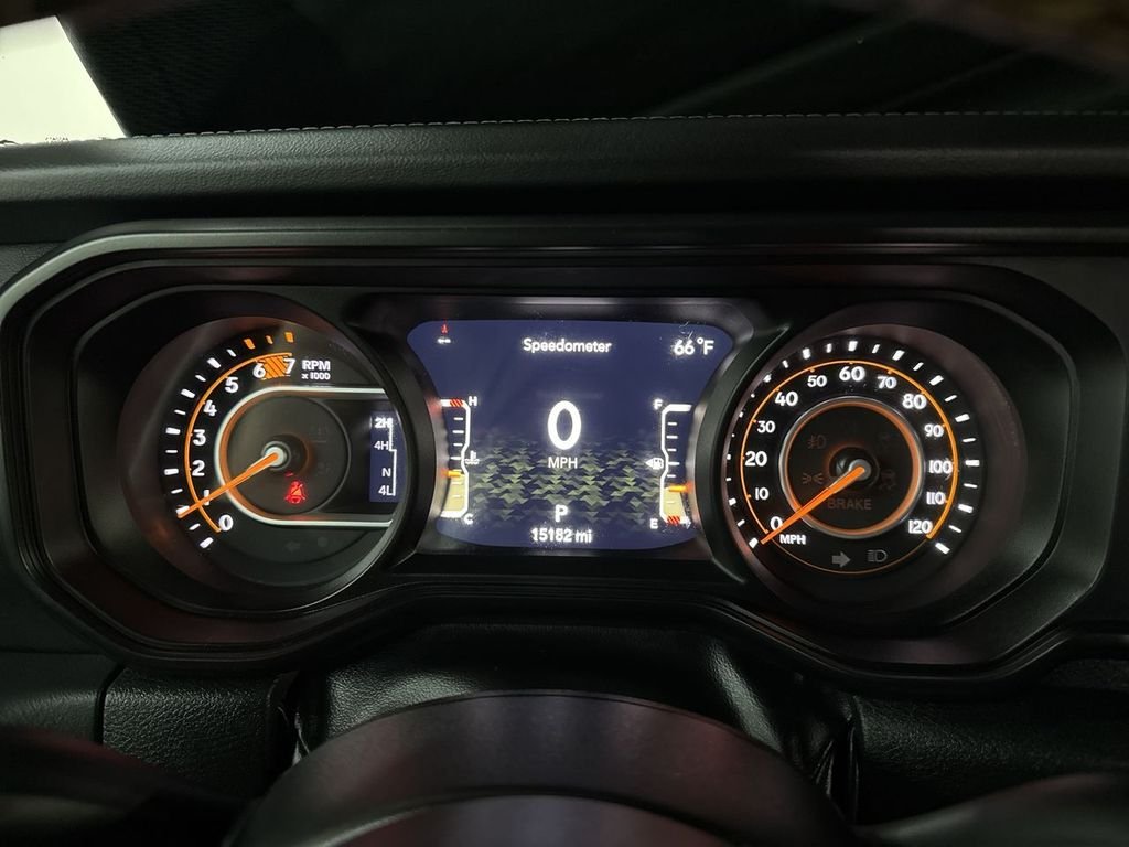 Used 2024 Bright White Clearcoat Jeep Sahara image 24
