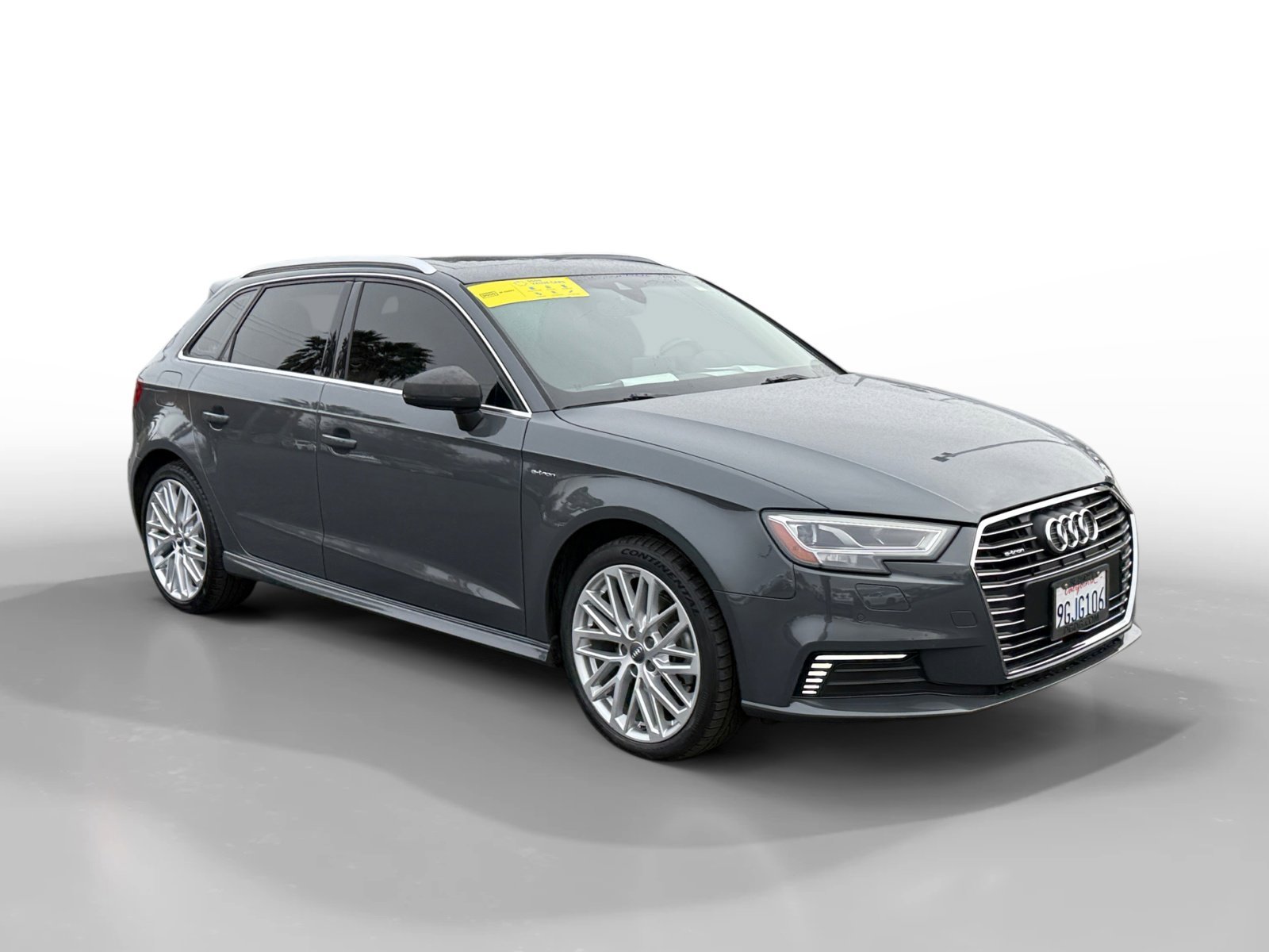 Used 2018 Gray Metallic Audi 1.4T Premium image 7