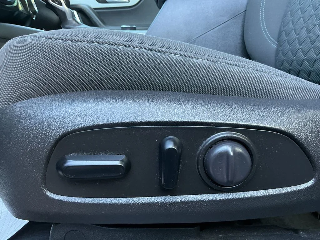Used 2019 Gray Chevrolet Base image 19