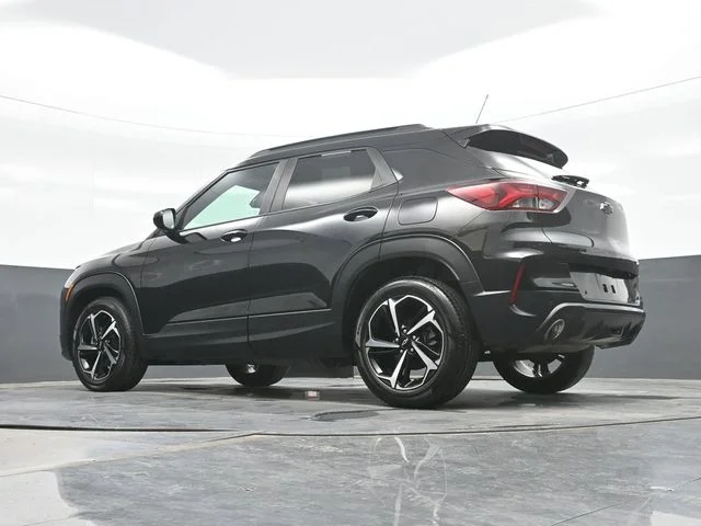 Used 2022 Black Chevrolet RS image 19