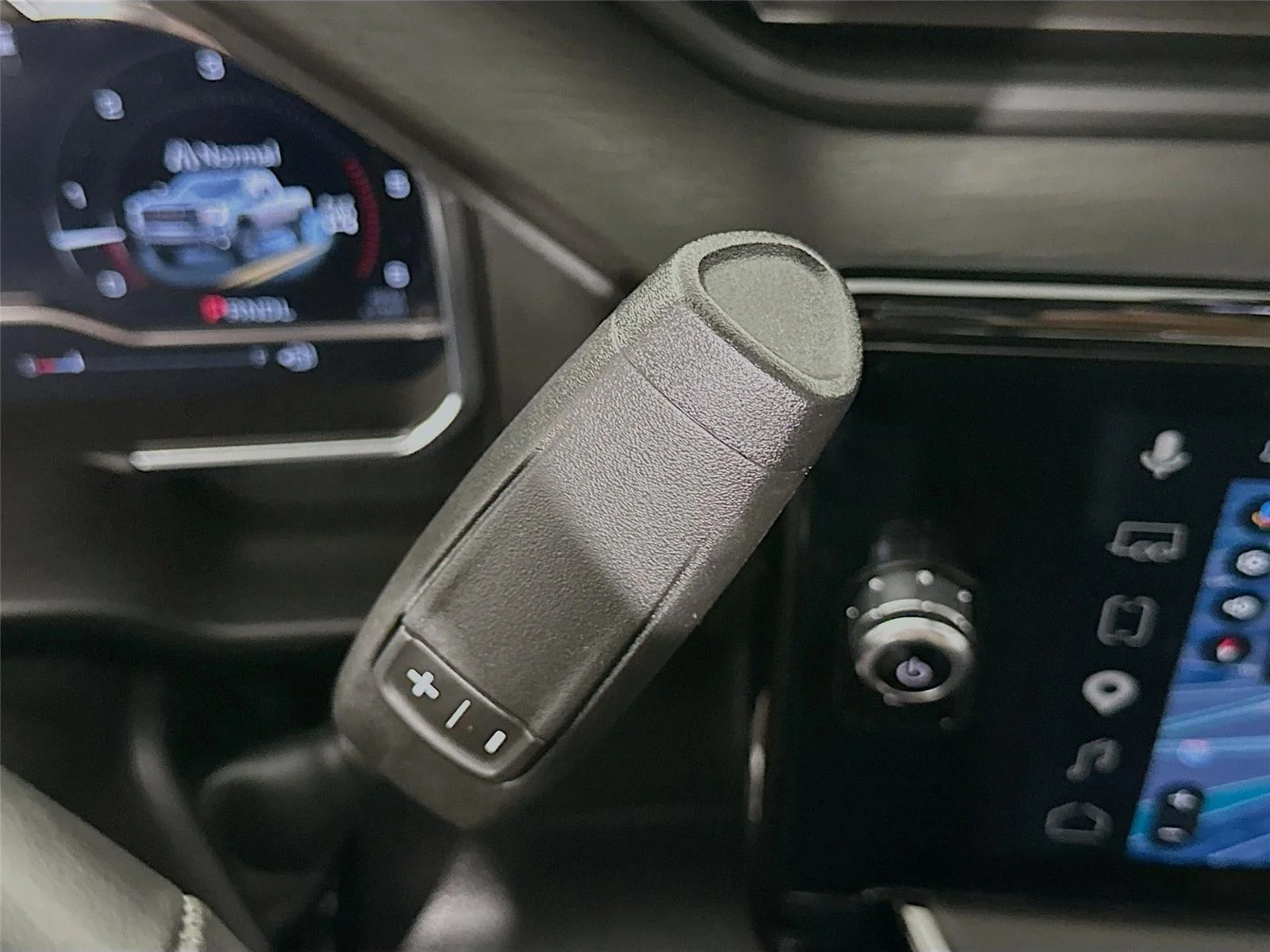 Used 2025 Onyx Black GMC AT4 image 15