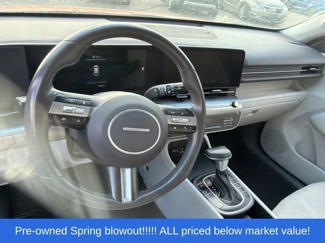 Used 2024 Orange Hyundai SEL image 18