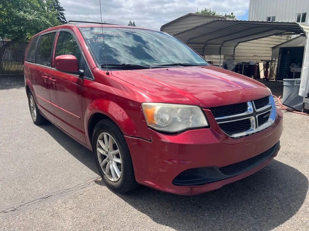 Used 2014 Red Dodge SXT image 1