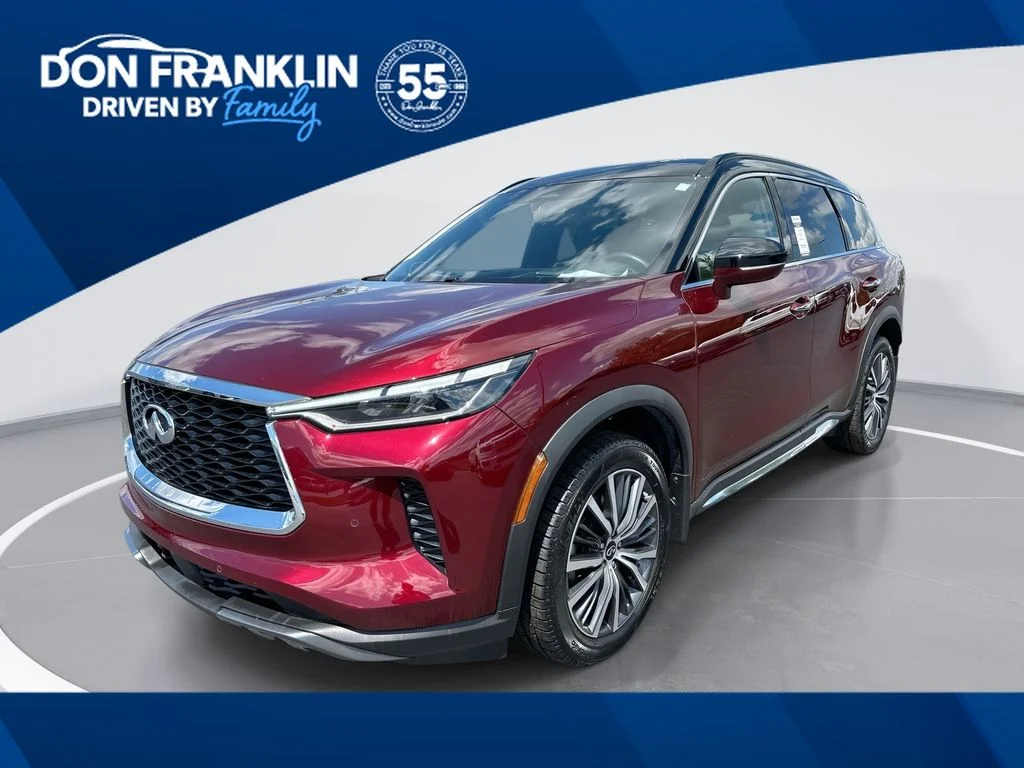 Used 2023 Red INFINITI Autograph image 1