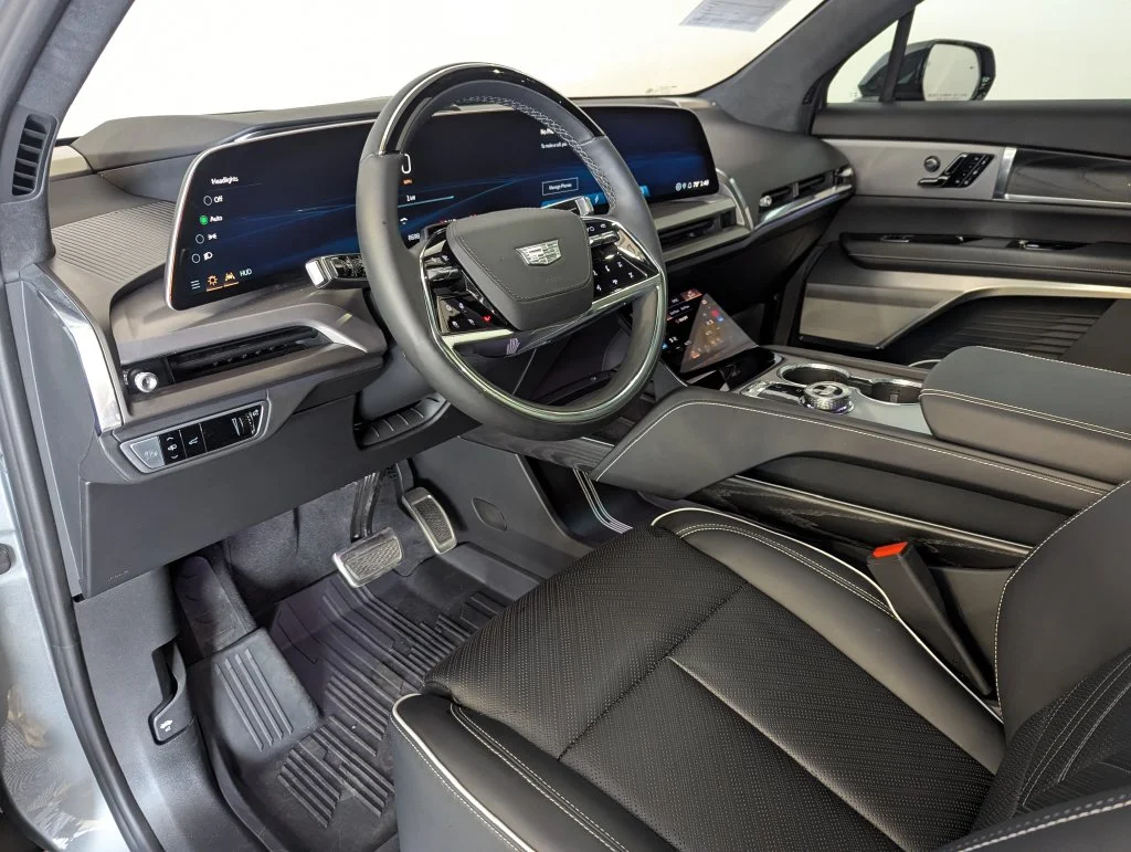Used 2026 Silver Cadillac Platinum image 41