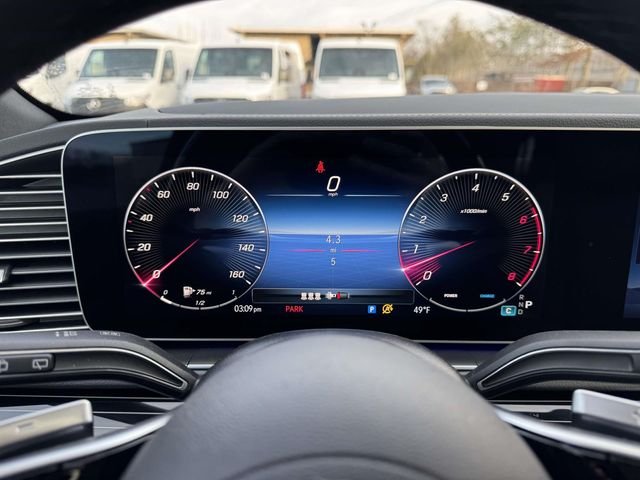 New 2026 MANUFAKTUR Ireland Mid Green Metallic Mercedes-Benz GLE 450 image 3