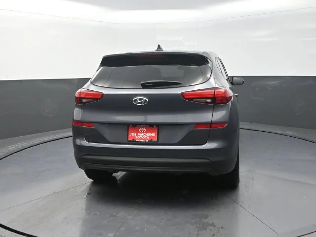 Used 2021 Gray Hyundai SE image 7