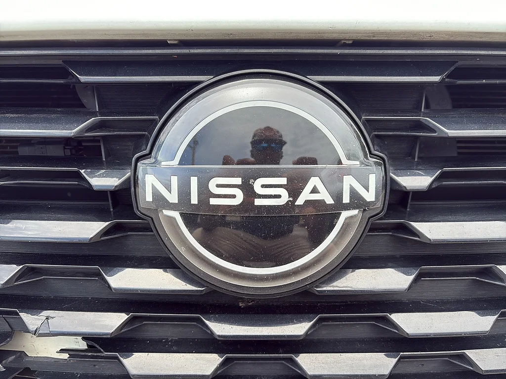 Used 2024 WHITE Nissan  image 11