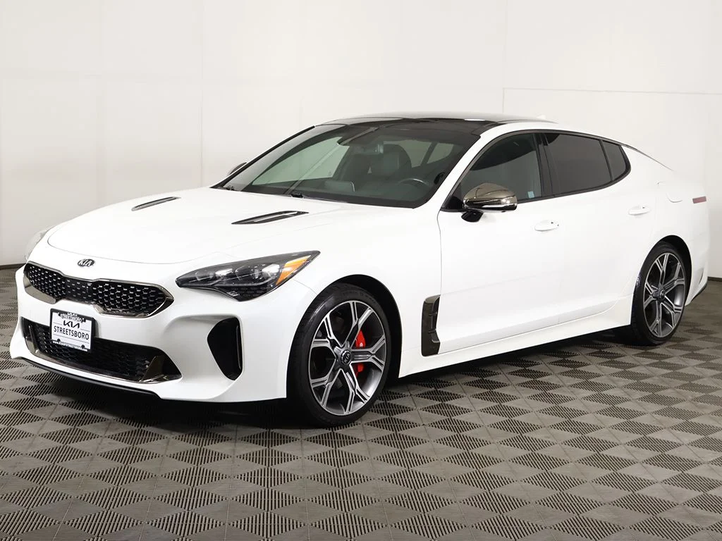 Used 2019 White Kia GT2 image 14