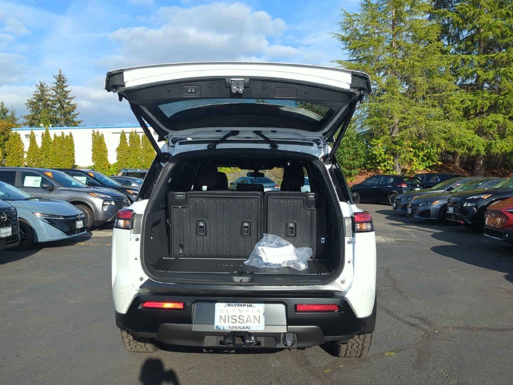 New 2026 White Nissan Rock Creek image 24