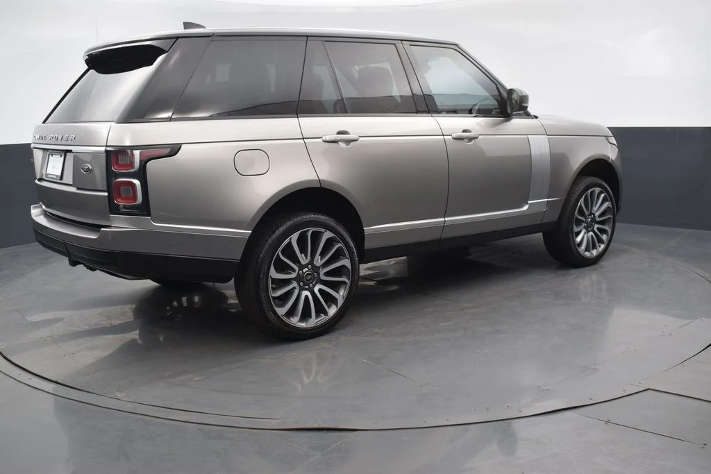 Used 2019 Silver Land Rover 5.0L V8 Supercharged Autobiography image 6