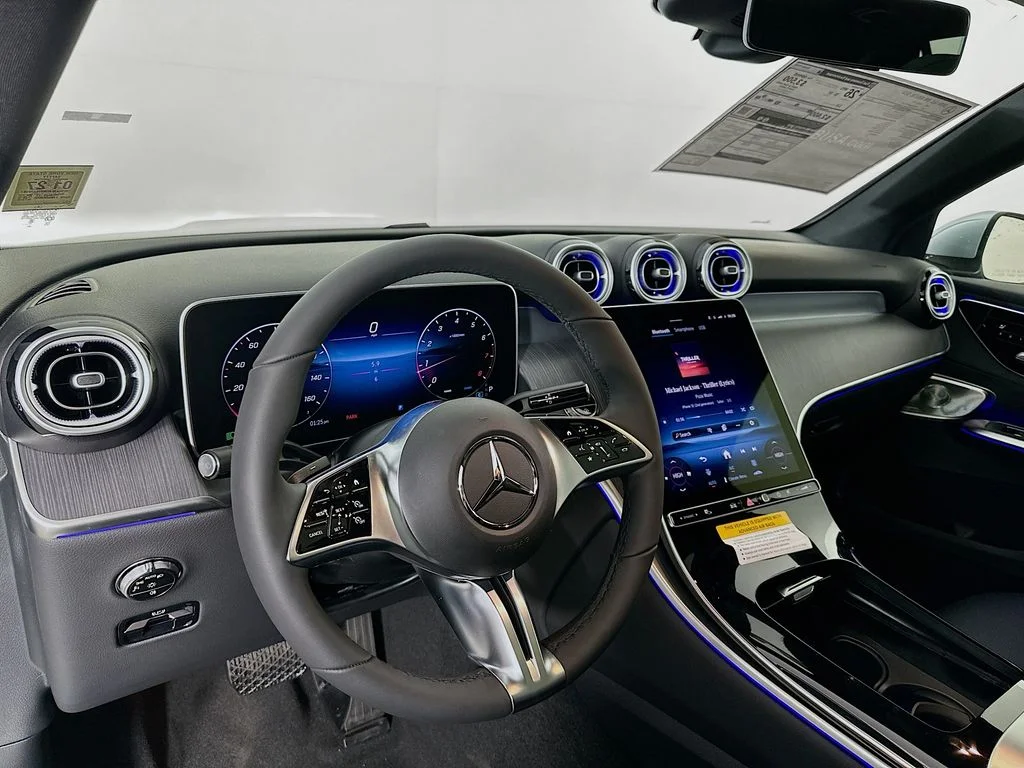 Used 2026 Gray Mercedes-Benz GLC 300 image 8