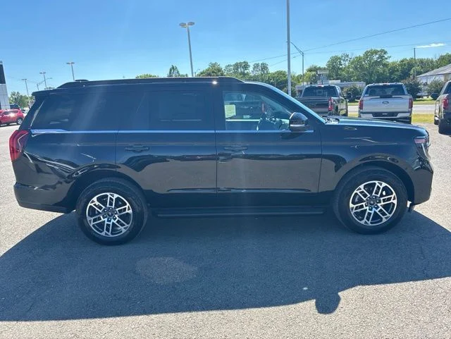 New 2026 Agate Black Metallic Ford Active image 6