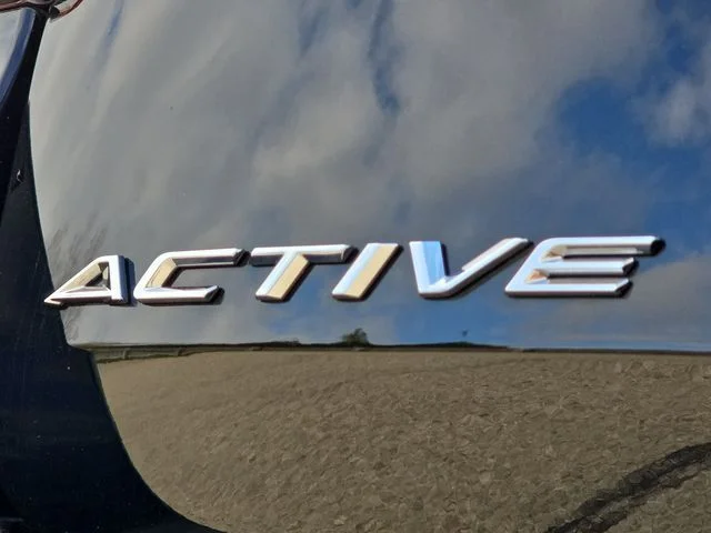 Used 2026 Agate Black Metallic Ford Active image 36