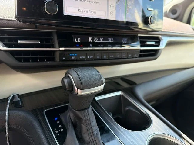 Used 2022 Red Toyota Platinum image 9