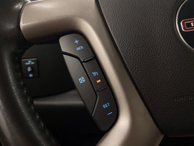 Used 2011 Red GMC SLE image 32