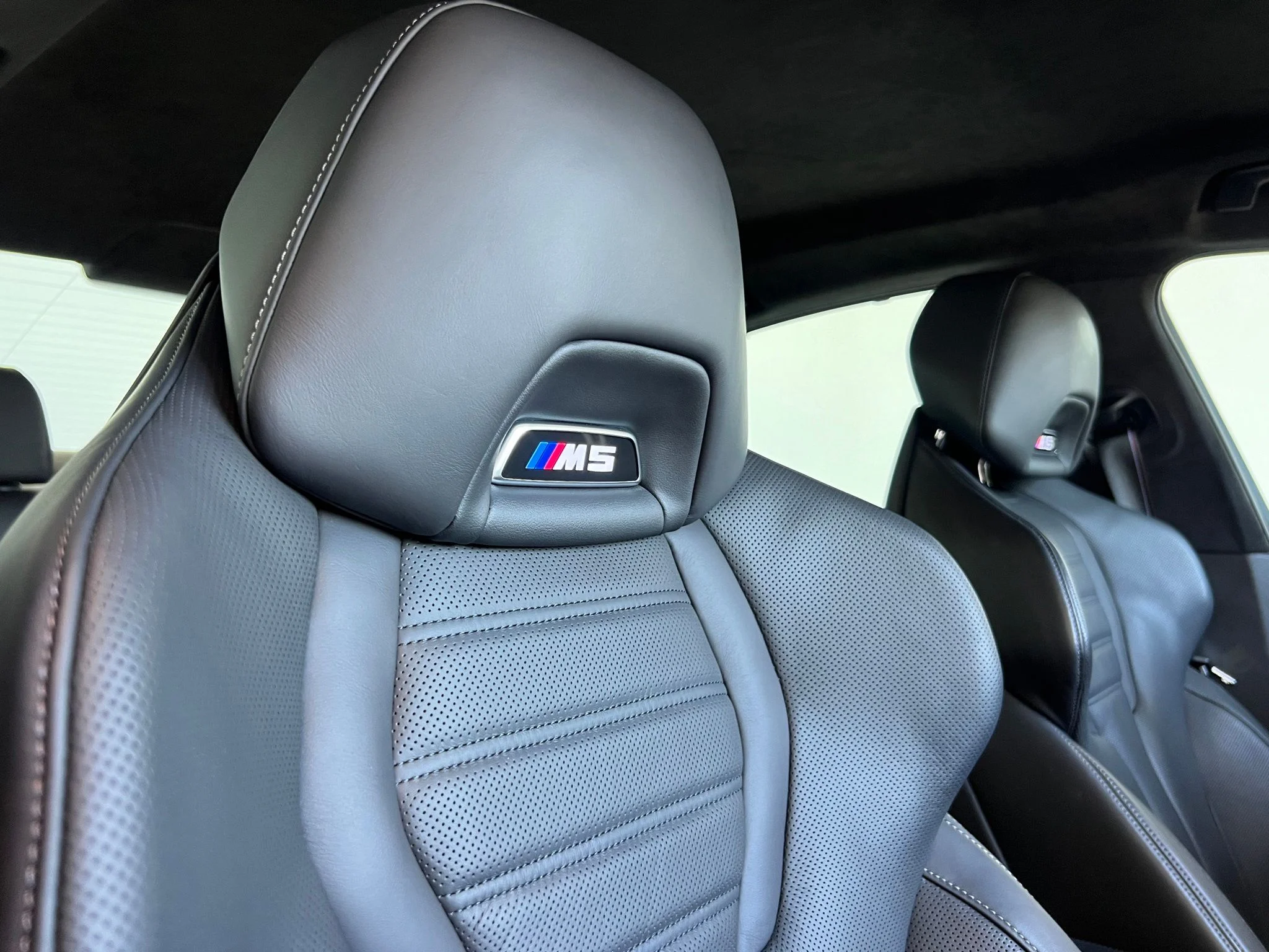 Used 2022 White BMW Competition image 28