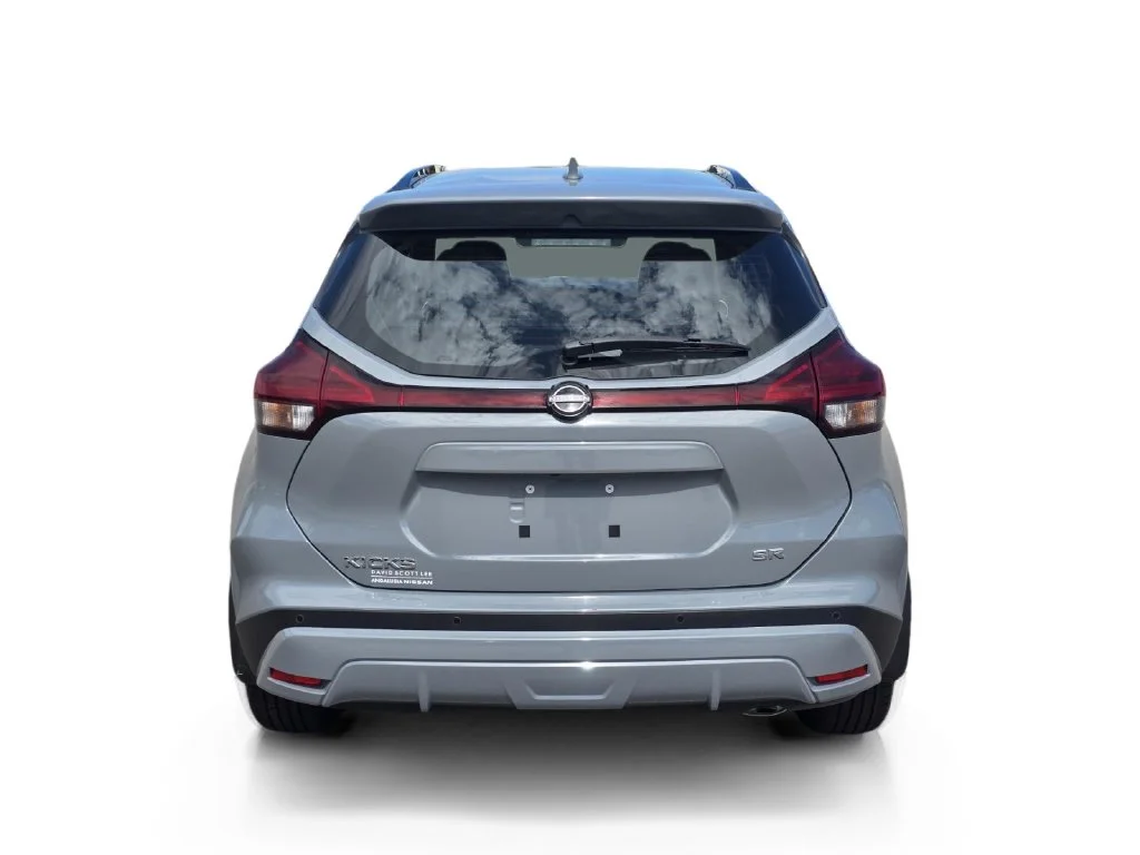 Used 2024 Gray Nissan SR image 8