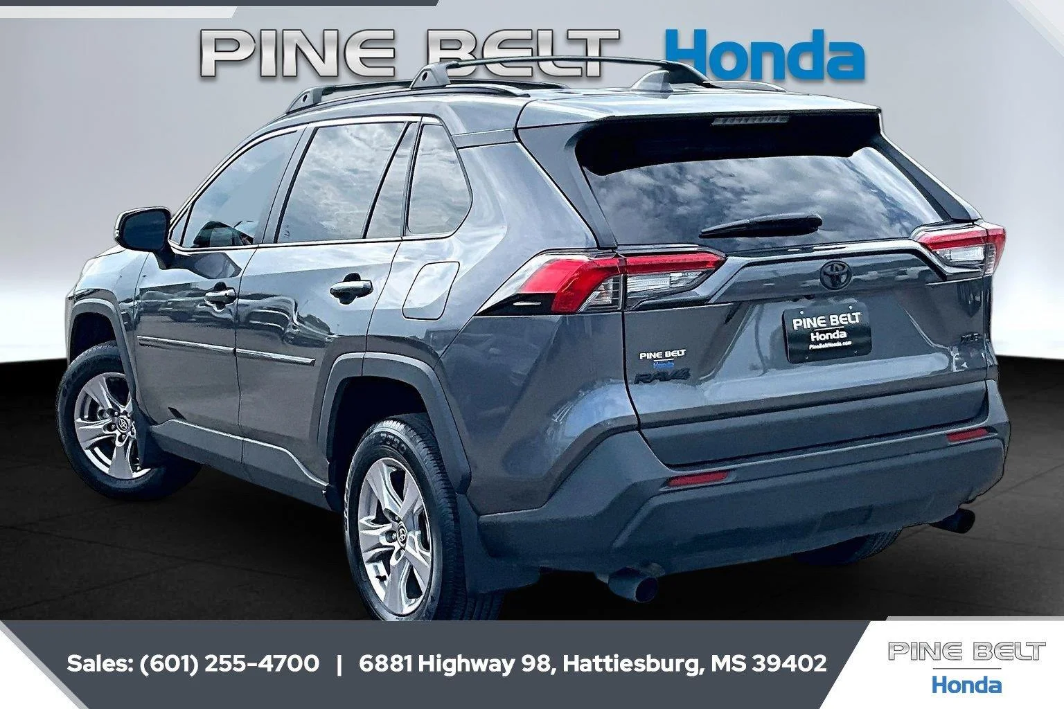 Used 2025 Magnetic Gray Metallic Toyota XLE image 2