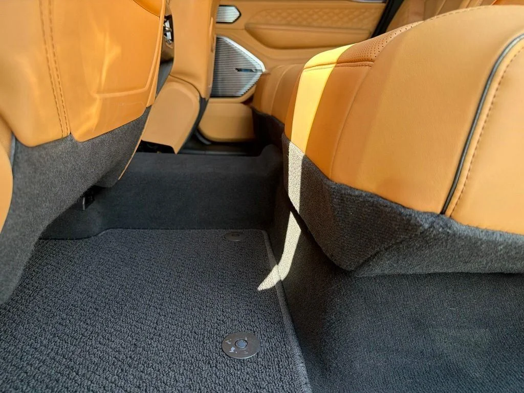 Used 2024 White Jeep Summit Reserve image 17