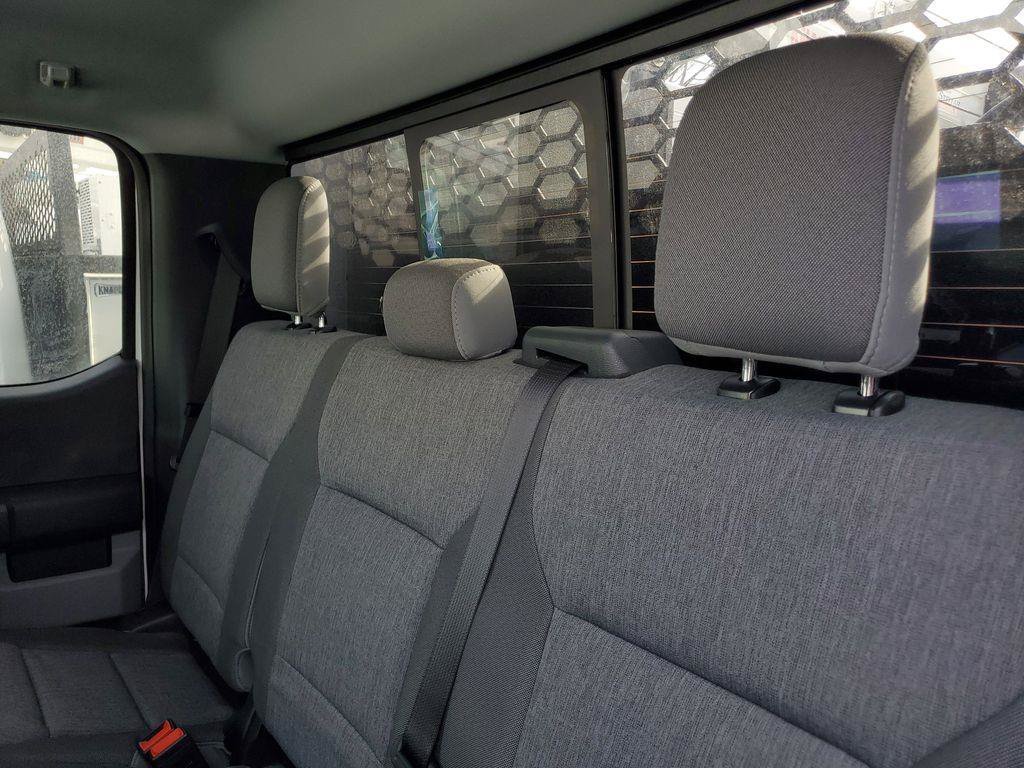 2025 Ford F-550 Super Duty Chassis Cab XL - Photo 24