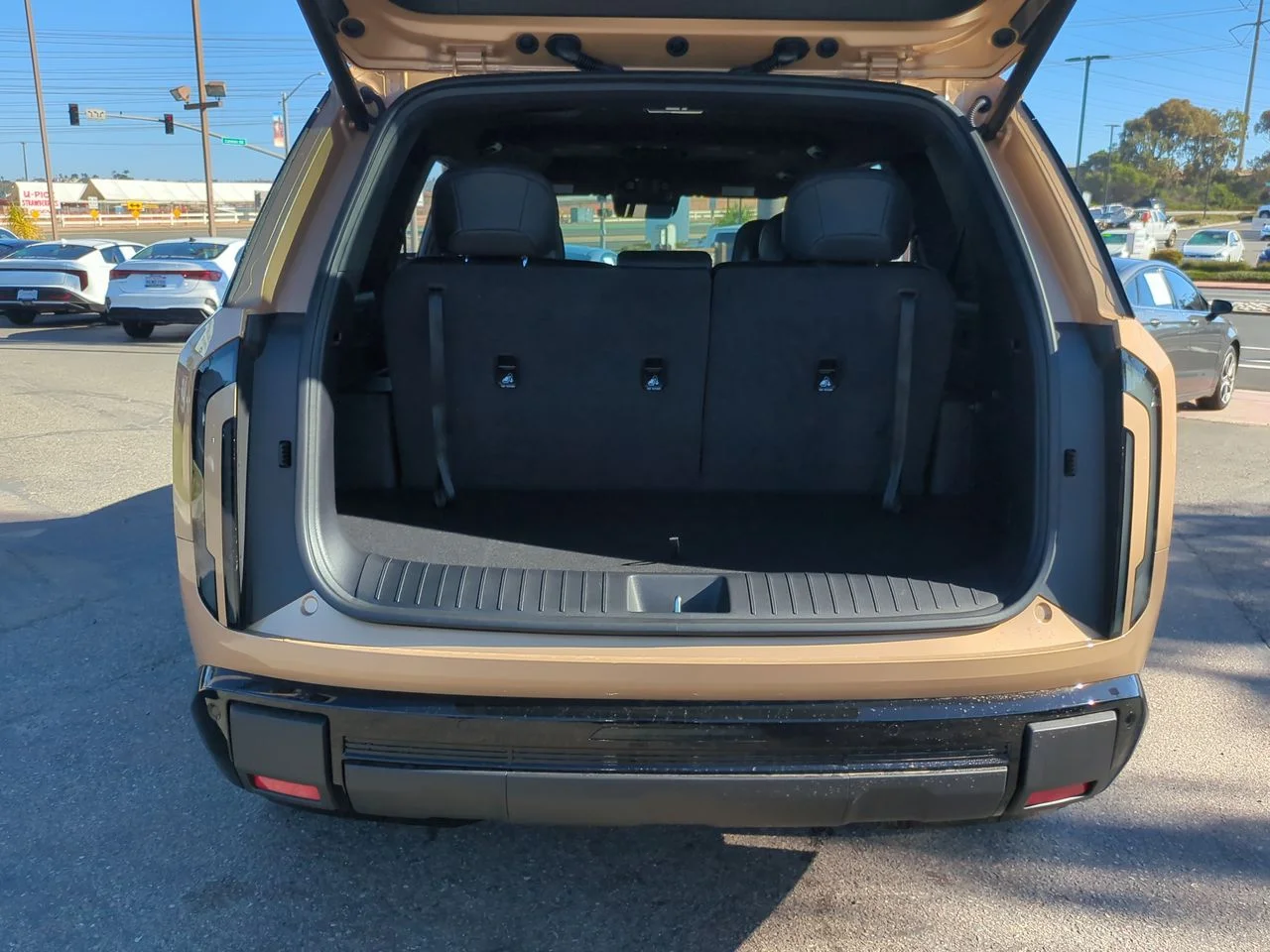 New 2027 Terrain Brown Kia X-Line EX image 26