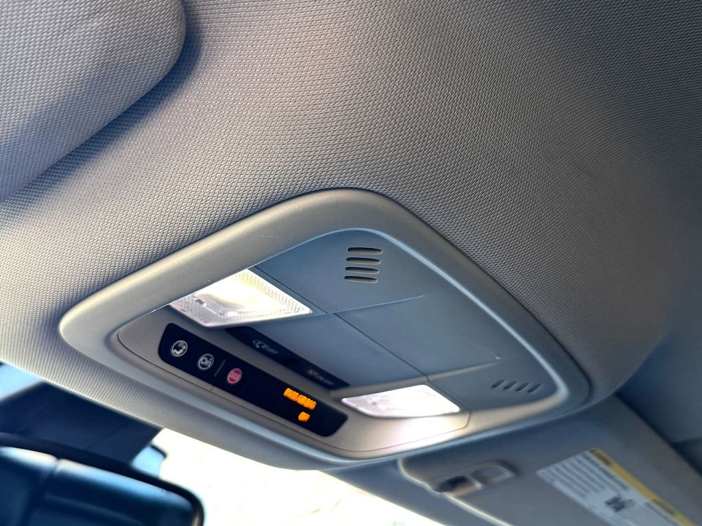 Used 2017 Silver Chevrolet Premier image 22