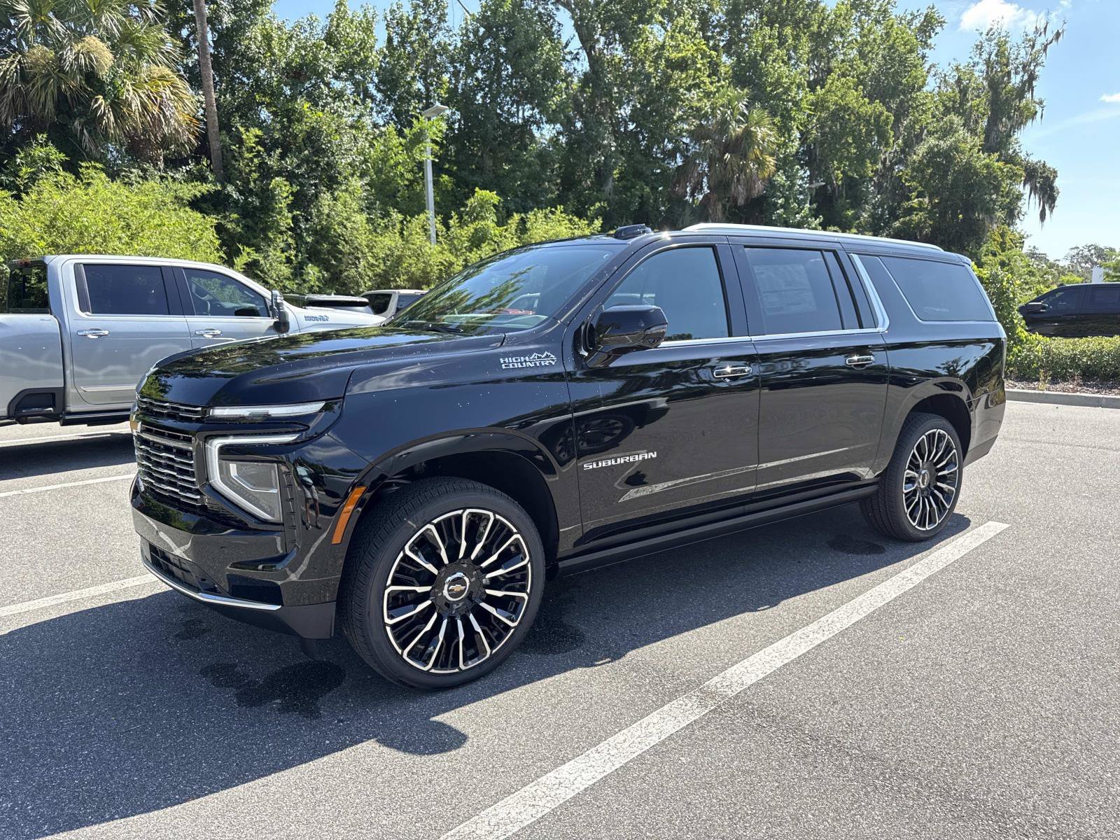 2026 Chevrolet Suburban High Country - Photo 7