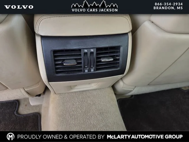 Used 2016 Red Lexus 460 image 20
