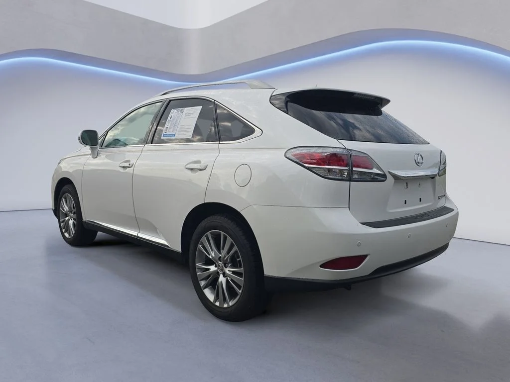 Used 2014 Starfire Pearl Lexus Base image 3