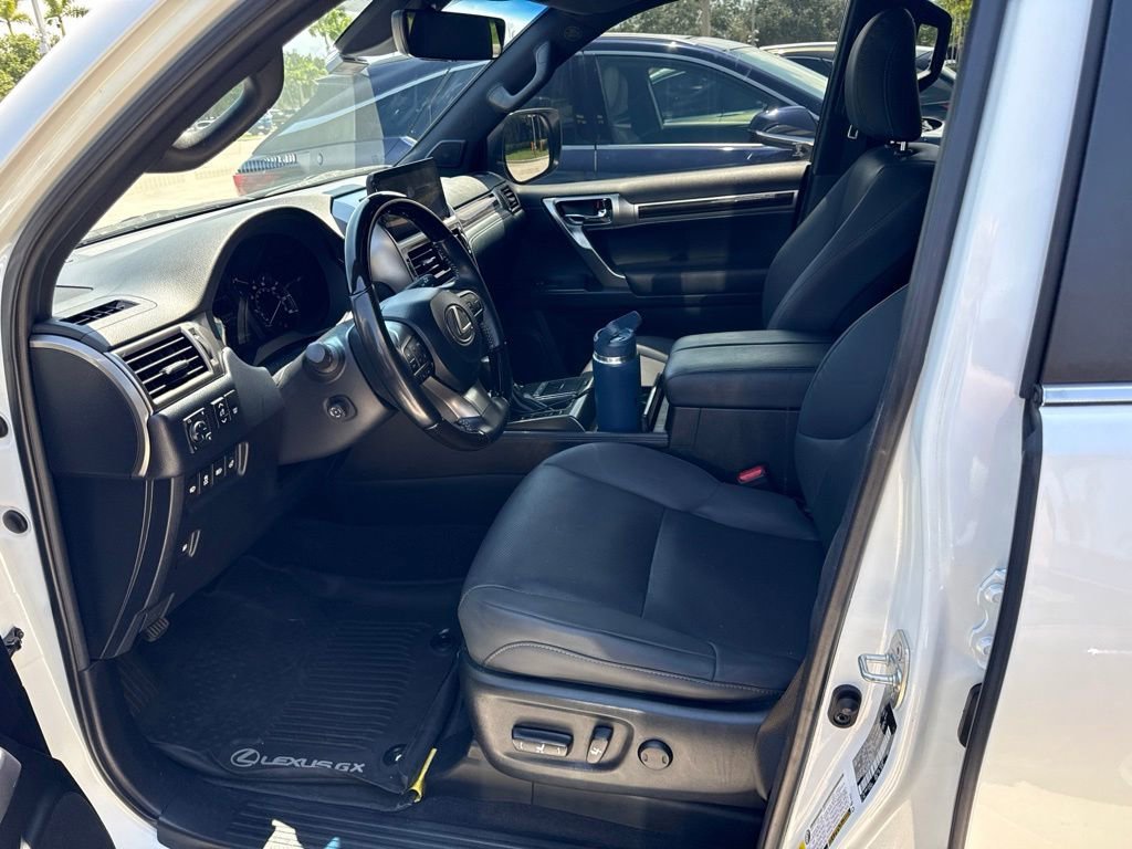 Used 2023 White Pearl Lexus GX 460 Premium image 2