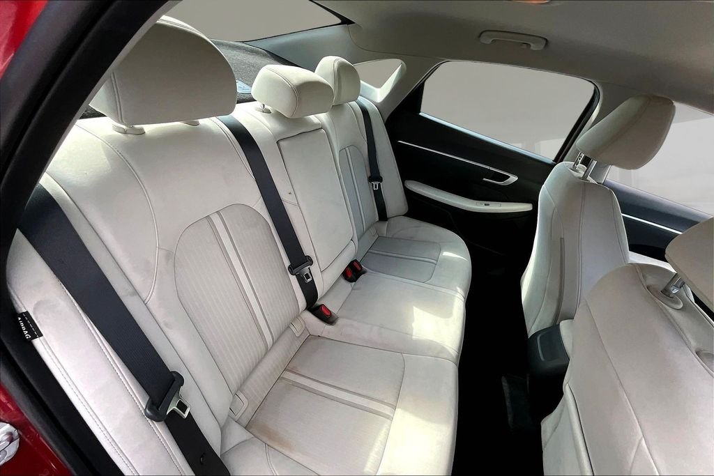 Used 2025 Ultimate red Hyundai SEL image 22