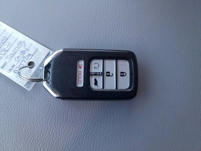 Used 2018  Honda Touring image 10