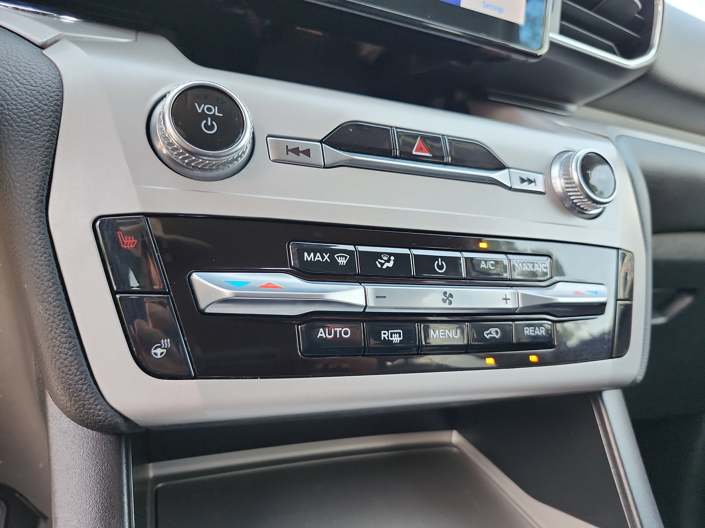Used 2023 Iconic Silver Metallic Ford XLT image 35