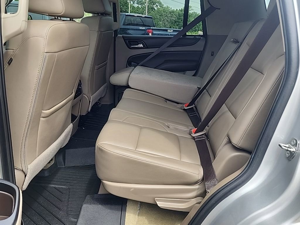 Used 2018 SILVER ICE METALLIC Chevrolet LT image 17