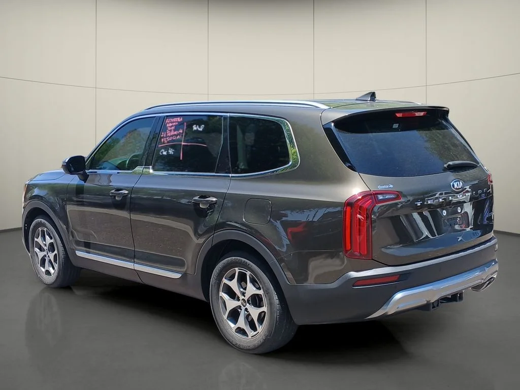 Used 2021 Moss Kia EX image 5