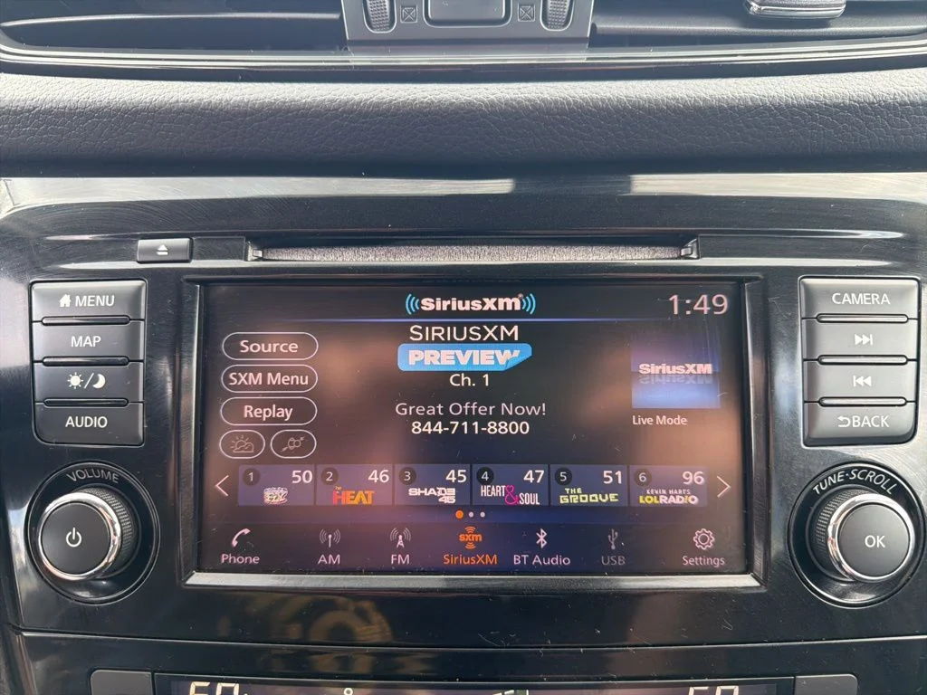 Used 2018 Gray Nissan SL image 31