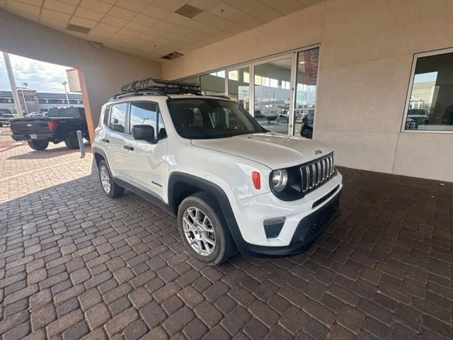 Used 2020 Alpine White Clearcoat Jeep Sport image 4