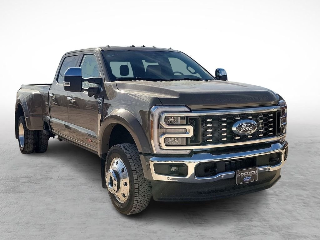 2027 Ford Super Duty F-450 Lariat